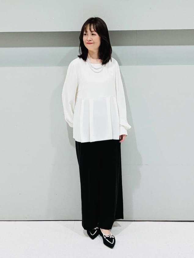 makiさんの「UNTITLED｜【トレンド/ジレ】フェイクファーベスト」を使ったコーディネート