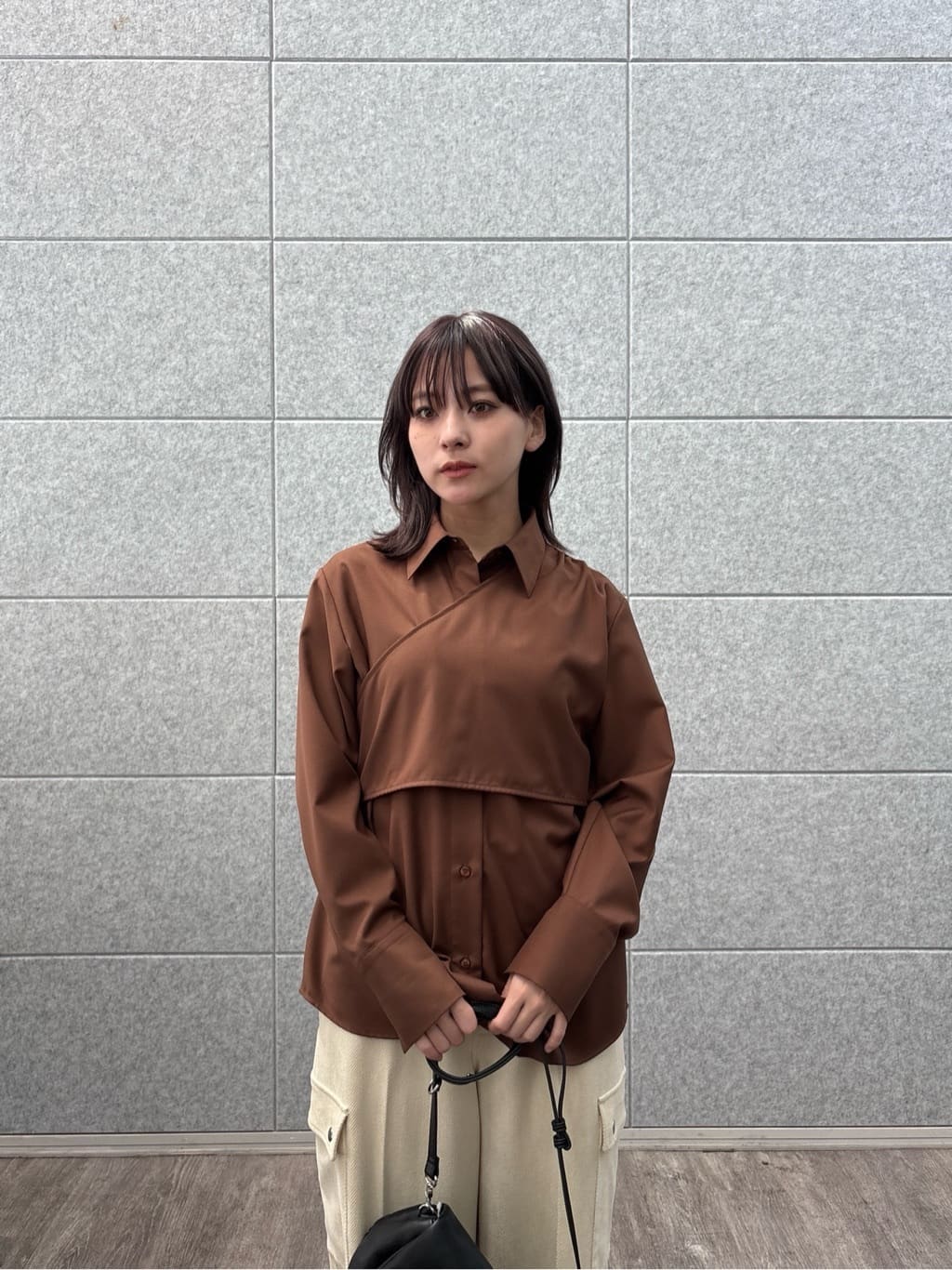 erikaさんの「INDIVI｜アシメジレシャツ」を使ったコーディネート