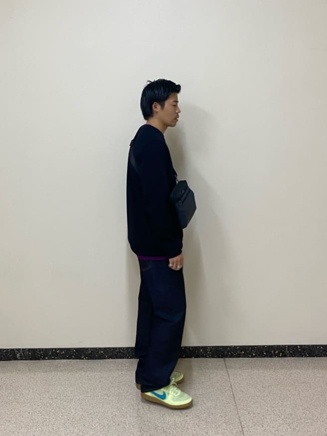 石井友也さんの「TAKEO KIKUCHI｜【抗菌防臭／5サイズ展開】ハイゲージポンチ Tシャツ」を使ったコーディネート