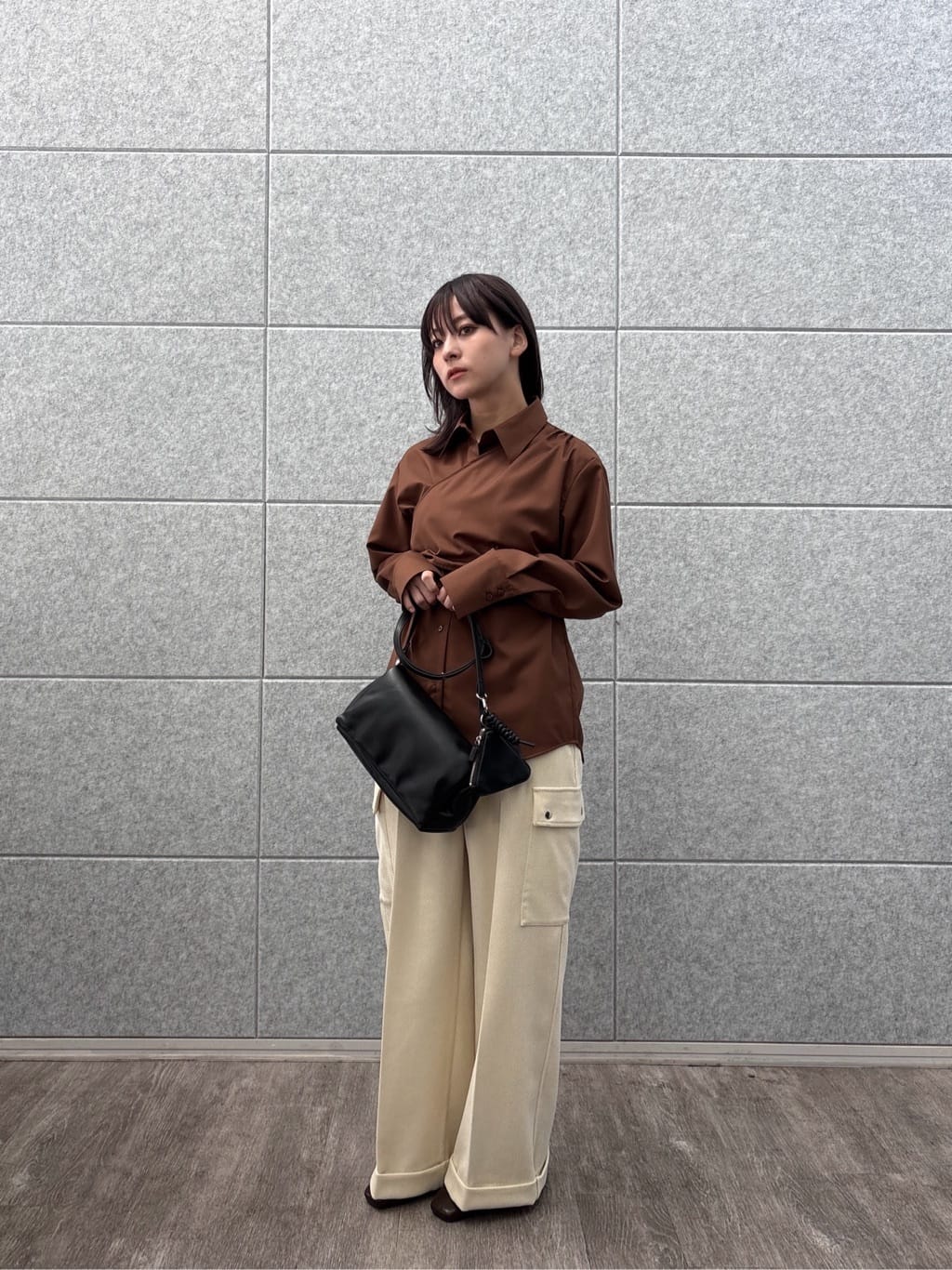 erikaさんの「INDIVI｜アシメジレシャツ」を使ったコーディネート
