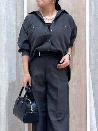 naoさんの「grove｜【カセット服/選べる着丈】洗濯機で洗えるオーバーシャツ」を使ったコーディネート
