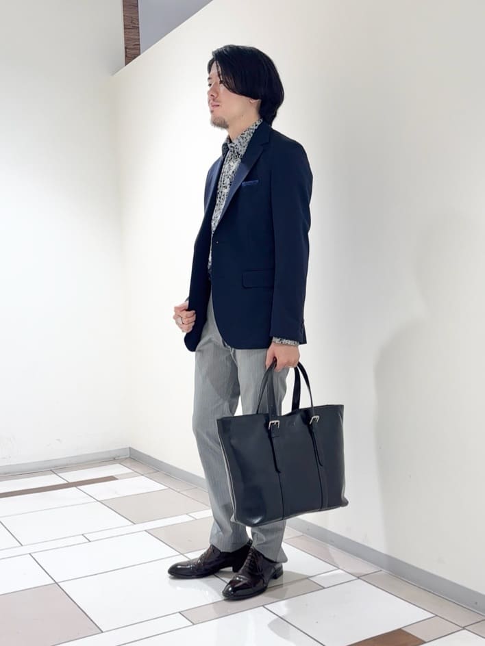 及川さんの「TAKEO KIKUCHI｜ピンジャージ 千鳥 ジャケット」を使ったコーディネート