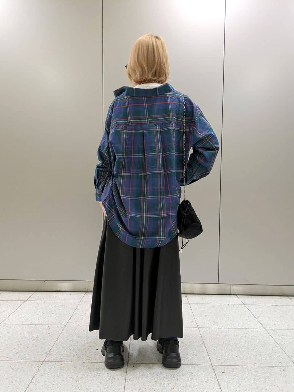 ひよりん⭐️さんの「SHOO･LA･RUE｜【洗濯機可/S-LL】程よい抜け感 大人のチェックシャツ」を使ったコーディネート