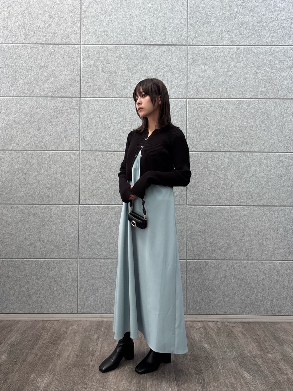 erikaさんの「INDIVI｜タイトフレアキャミドレス」を使ったコーディネート
