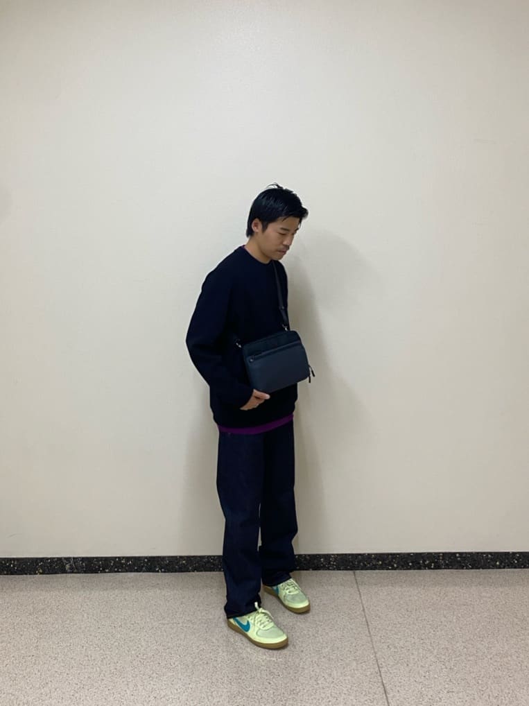 石井友也さんの「TAKEO KIKUCHI｜【抗菌防臭／5サイズ展開】ハイゲージポンチ Tシャツ」を使ったコーディネート
