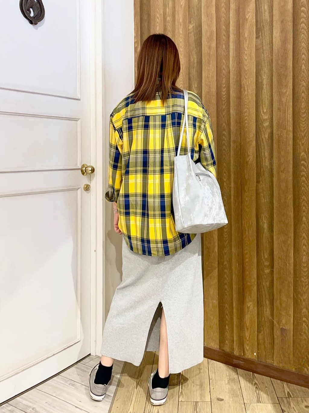 ちえさんの「SHOO･LA･RUE｜【洗濯機可/S-LL】程よい抜け感 大人のチェックシャツ」を使ったコーディネート
