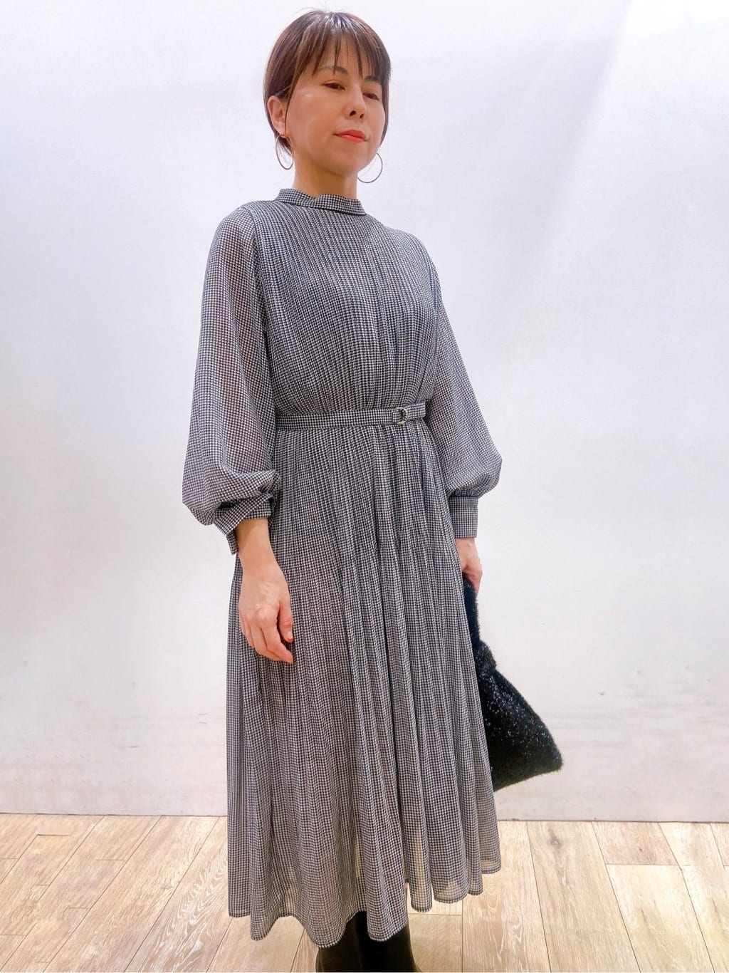 YUKOさんの「index｜《andGIRL掲載》フェザーペプラムジレ【洗濯機OK／抗ピル】」を使ったコーディネート