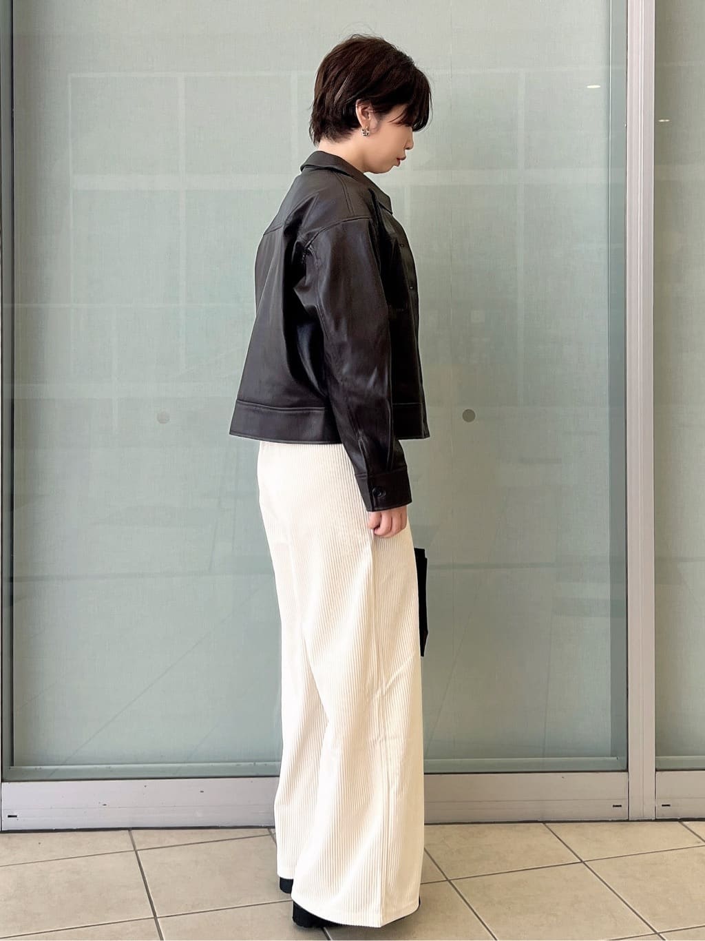 yo-koさんの「OPAQUE.CLIP｜フロッキーチュールTシャツ【洗濯機洗い可】」を使ったコーディネート