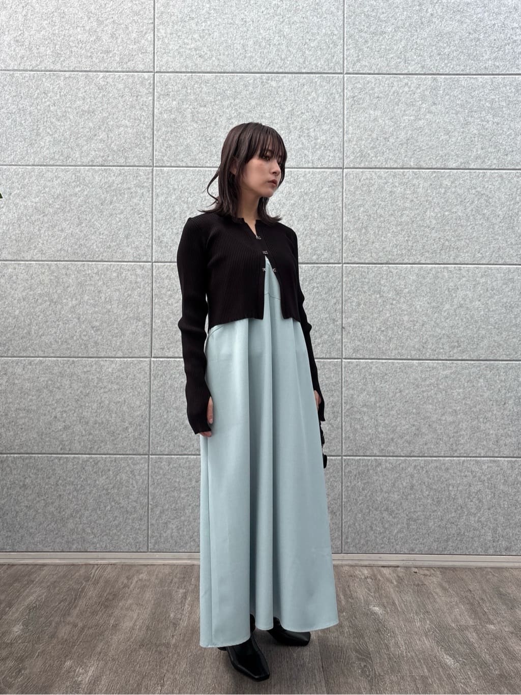 erikaさんの「INDIVI｜タイトフレアキャミドレス」を使ったコーディネート