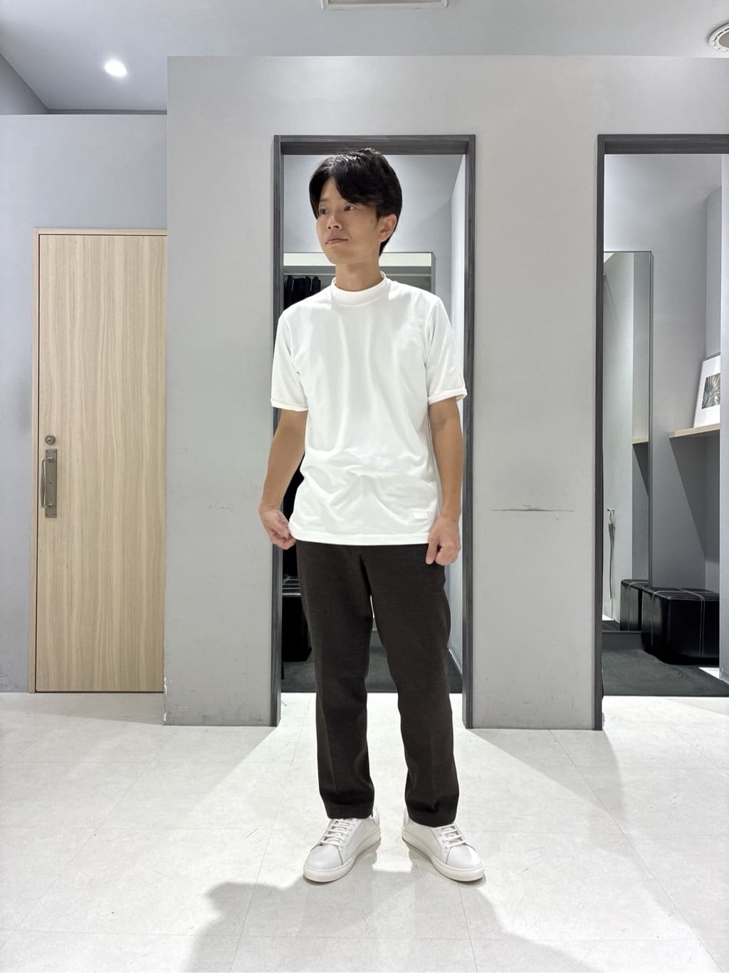 わいずみさんの「TAKEO KIKUCHI｜【COOL CITY WEAR】インドライ天竺モックネック プルオーバー /吸汗速乾」を使ったコーディネート