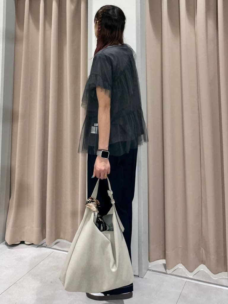 cottonさんの「THE SHOP TK｜【セットアイテム】チュール&times;ロゴTシャツ/洗える」を使ったコーディネート