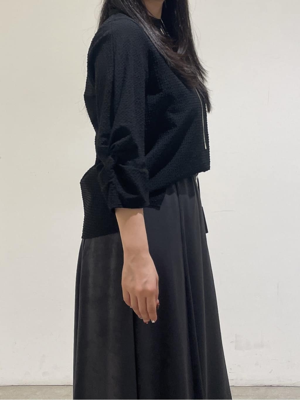 emikaさんの「INDIVI｜【UVケア／吸汗速乾】スリーブデザインブラウス」を使ったコーディネート