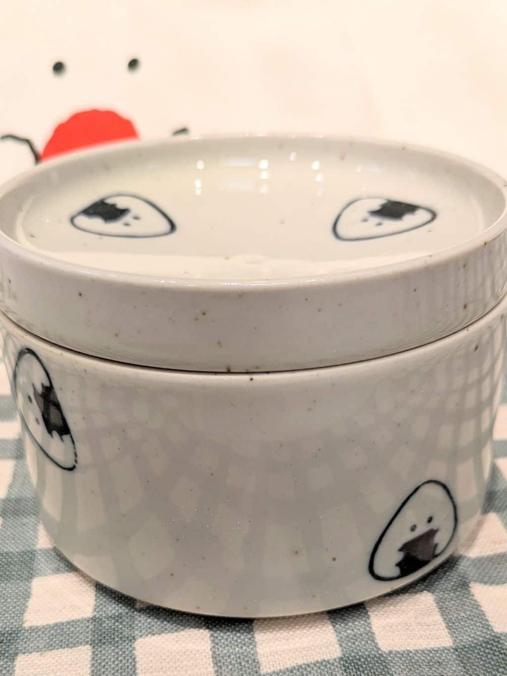 wave3さんの「212 KITCHEN STORE｜ぎゅっとおにぎりさん 小丼 梅」を使ったコーディネート