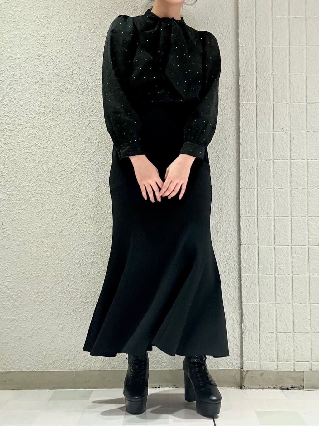 takeさんの「ESPERANZA｜【ラク盛り／ショートブーツ】リピーター続出／脚長美脚　厚底レースアップブーツ」を使ったコーディネート