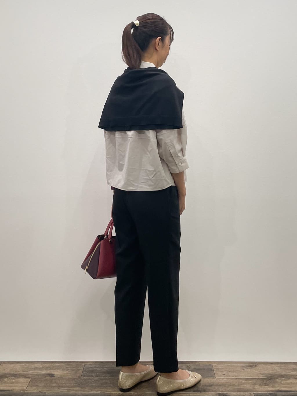Aikoさんの「OPAQUE.CLIP｜切替フォルムシャツ【洗濯機洗い可】」を使ったコーディネート