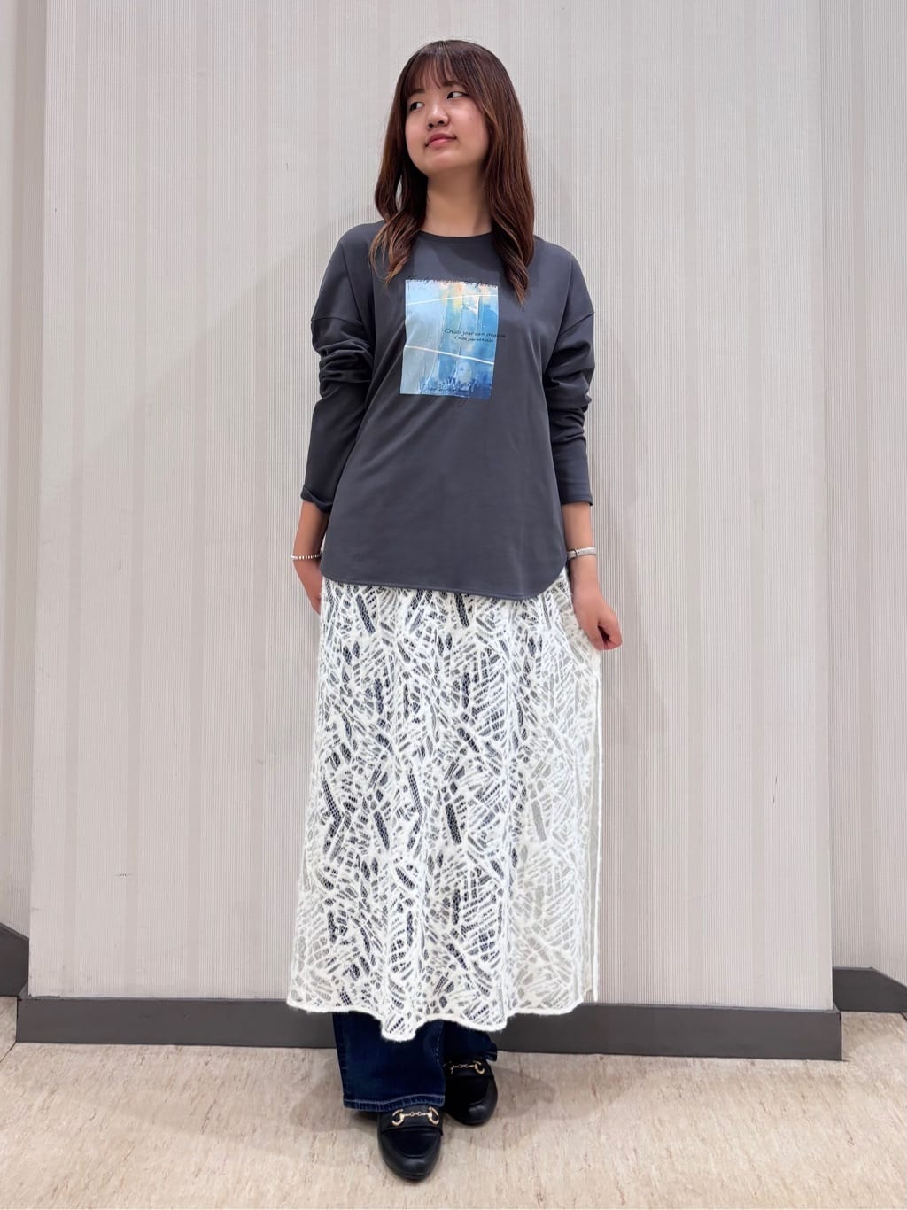 ちひさんの「INDIVI｜【褒められデニム】ワイドストレート デニムパンツ」を使ったコーディネート