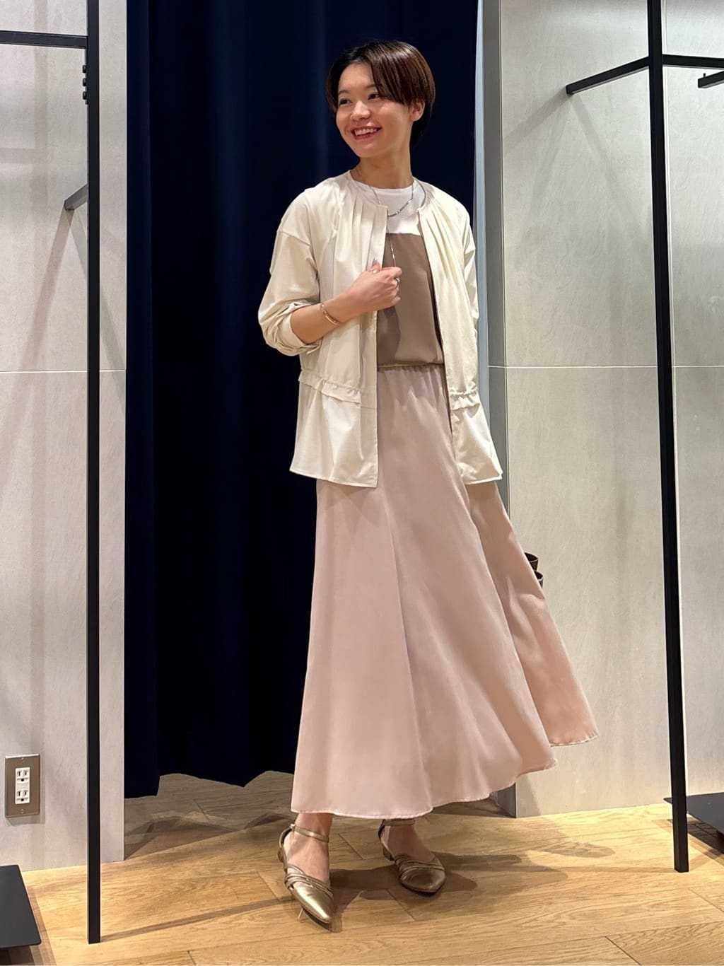 kanaeさんの「INDIVI｜【セットアップ可能】ビスチェレイヤード風トップス」を使ったコーディネート