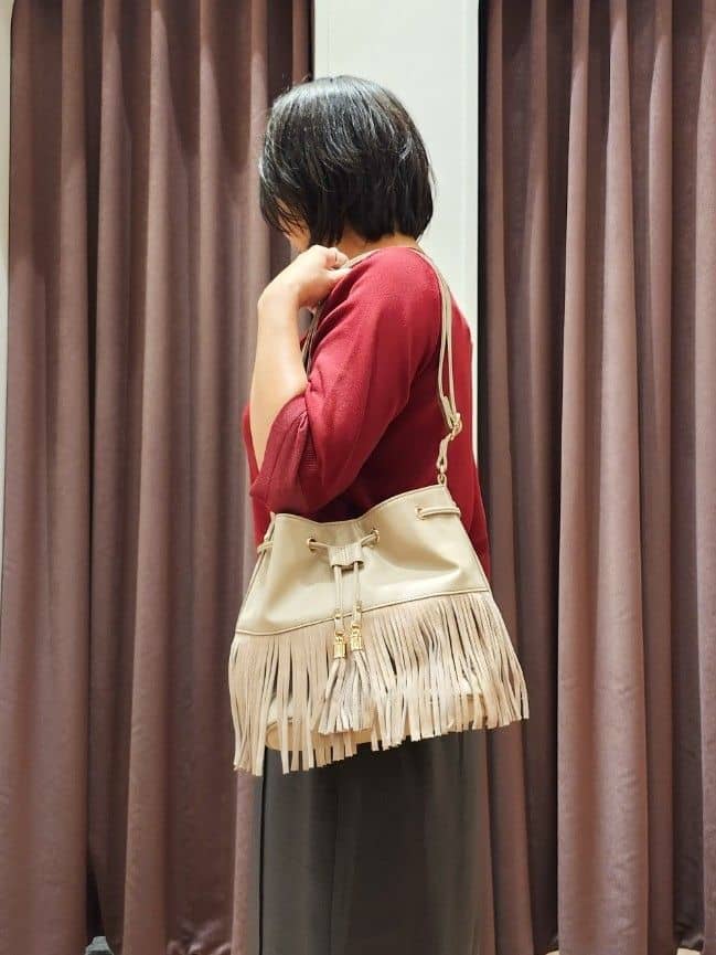 さくさんの「grove｜【ひんやり多機能】やわらかドライタッチ 袖口シアードッキングプルオーバー」を使ったコーディネート