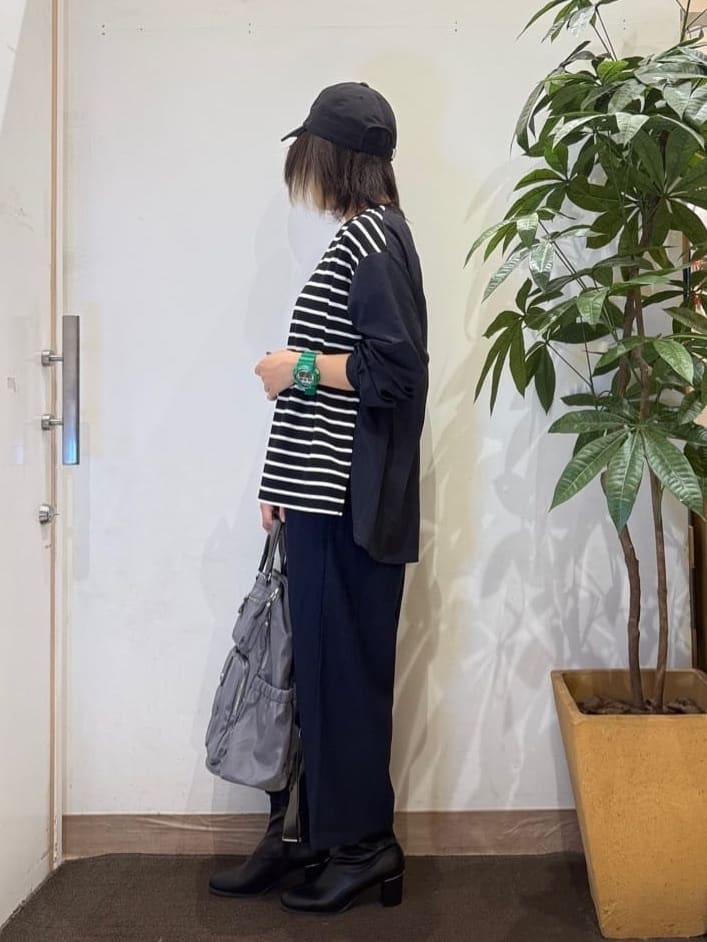misakiさんの「SHOO･LA･RUE｜【S-LL】インせず決まる 背中タック入り パフ袖トップス」を使ったコーディネート