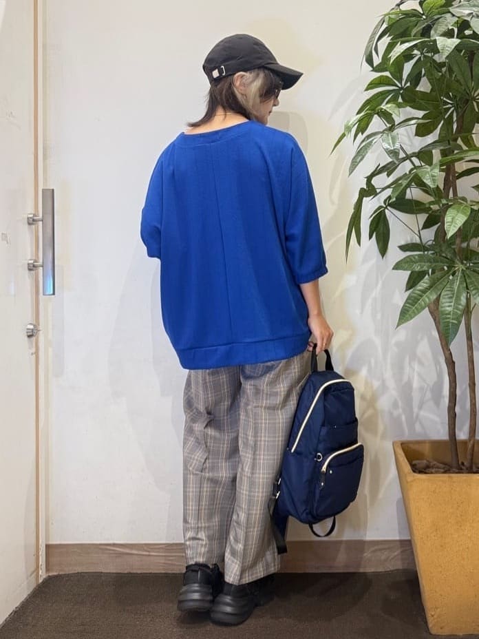misakiさんの「SHOO･LA･RUE｜【洗濯機可/S-LL】すっきり上品きれい見え タックワイドパンツ」を使ったコーディネート