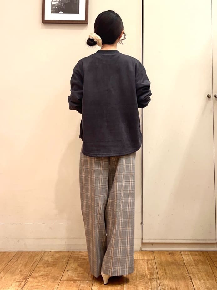 AIRIさんの「SHOO･LA･RUE｜【S-LL】柔らかくて軽い さっと羽織れるフェイクスエードブルゾン【CIRCRIC】」を使ったコーディネート