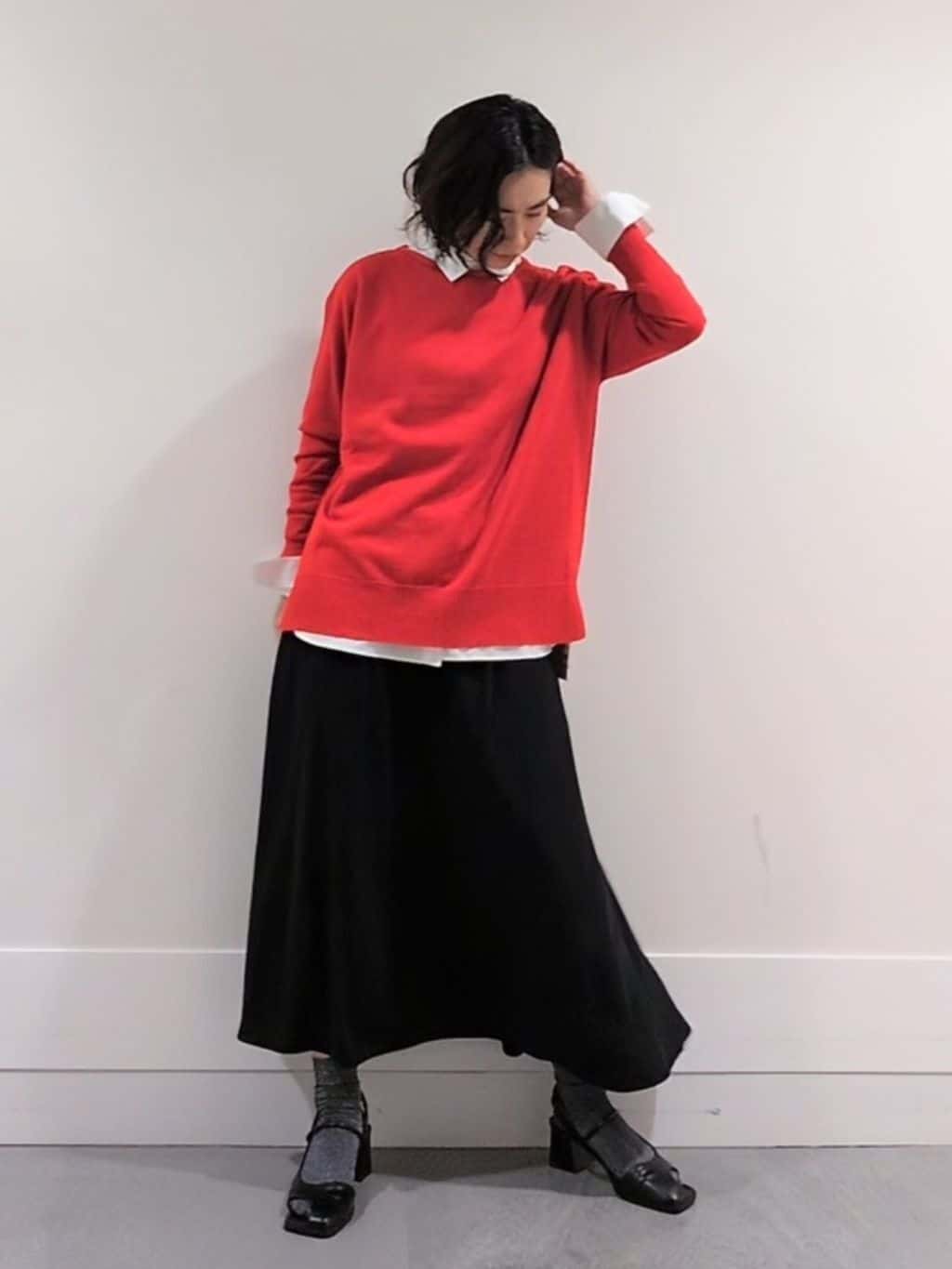 ミズタさんの「UNTITLED｜【セットアップ可/後ろウエストゴム】リラクパウダースカート」を使ったコーディネート
