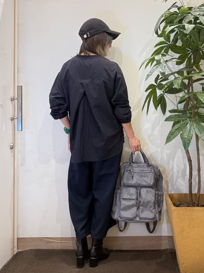 misakiさんの「SHOO･LA･RUE｜【S-LL】インせず決まる 背中タック入り パフ袖トップス」を使ったコーディネート