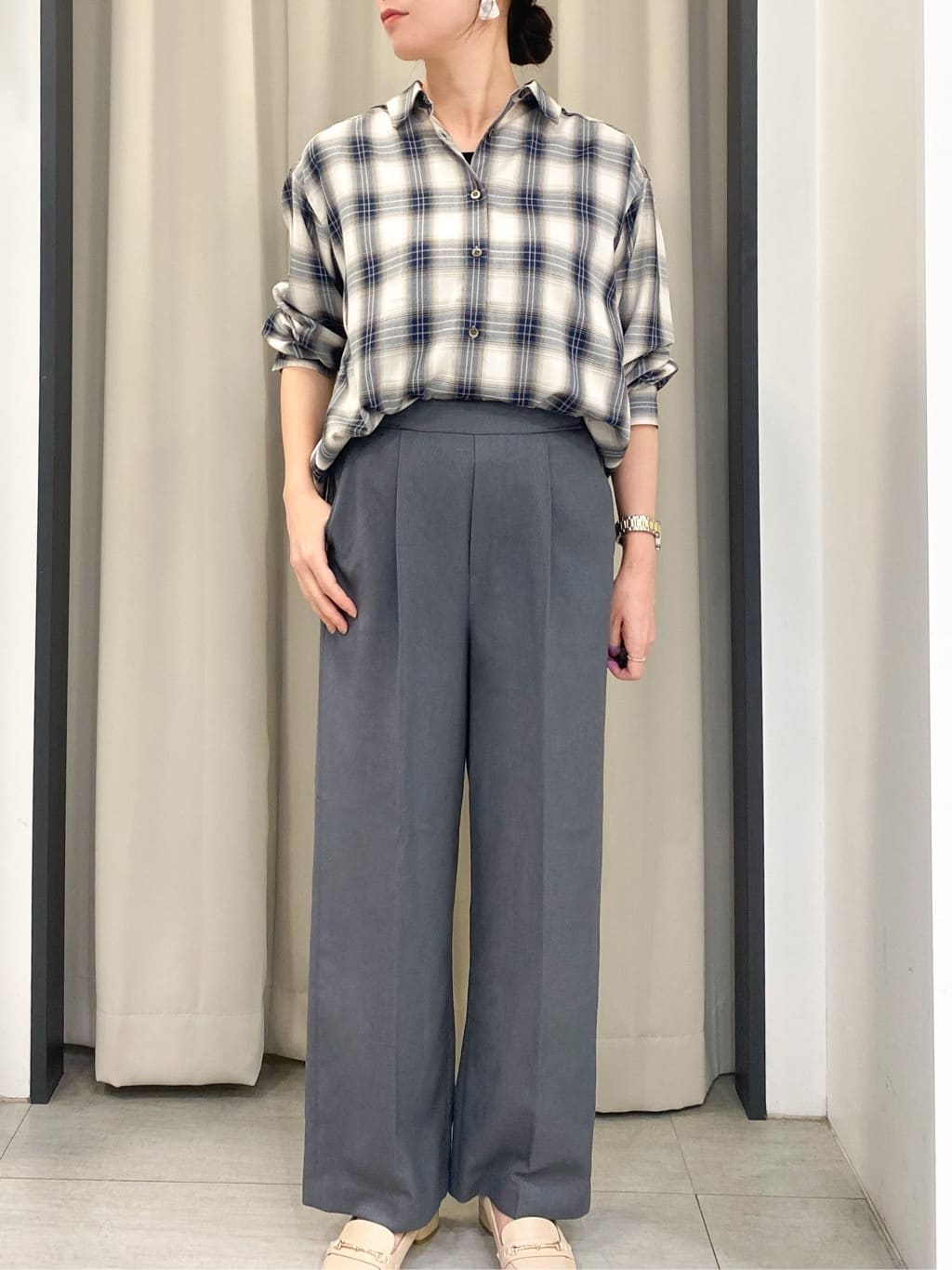 eguchiさんの「grove｜【A4】ダブルハンドルトート」を使ったコーディネート