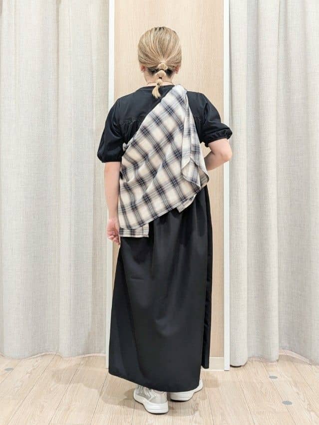 minさんの「grove｜今の季節にちょうどいい　オンブレーチェックシャツ」を使ったコーディネート
