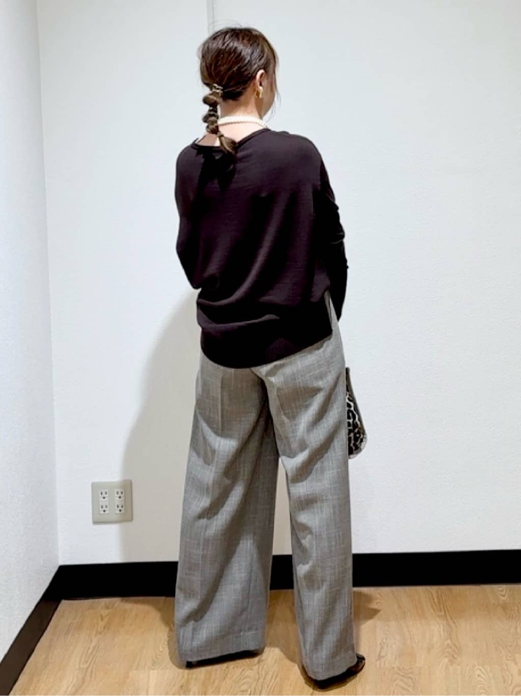 ʏᴜᴋɪᴋᴏさんの「UNTITLED｜【セットアップ可/洗える】梳毛調合繊2タックワイドパンツ」を使ったコーディネート