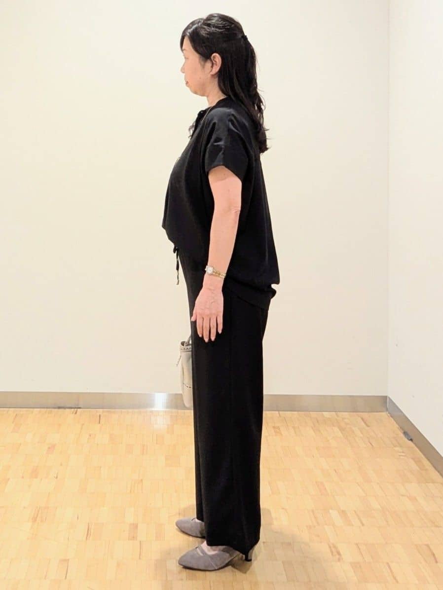 なおさんの「Reflect｜【E‐QUALITY／ウエスト総ゴム／セットアップ／単品使いOK◎】ブラウス＋ストレートパンツセット」を使ったコーディネート