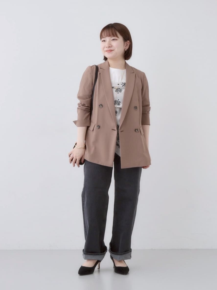 sakuさんの「INDIVI｜【褒められデニム】ワイドストレート デニムパンツ」を使ったコーディネート