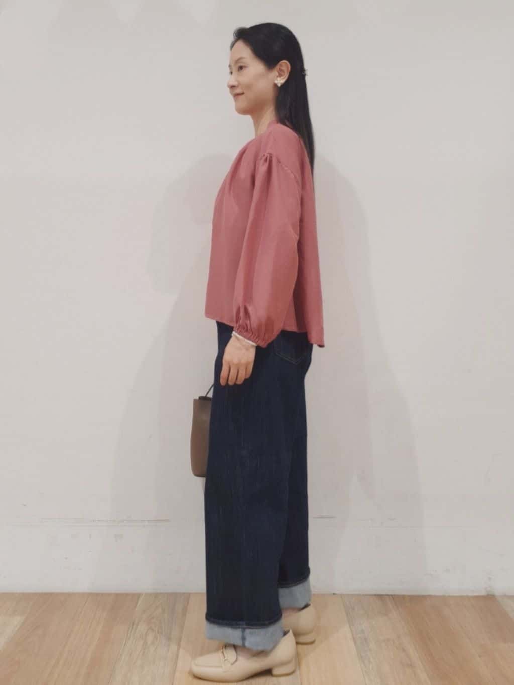 にこさんの「grove｜【美シルエット/選べる着丈】大人のためのバギーデニム」を使ったコーディネート