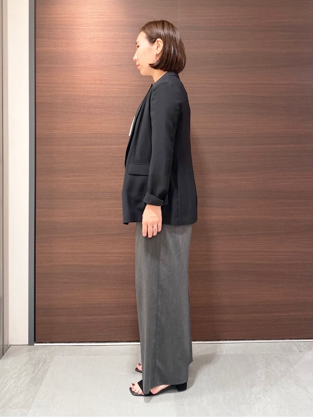 YUKARIさんの「INDIVI｜【軽く羽織れる！】ダブルジャケット」を使ったコーディネート