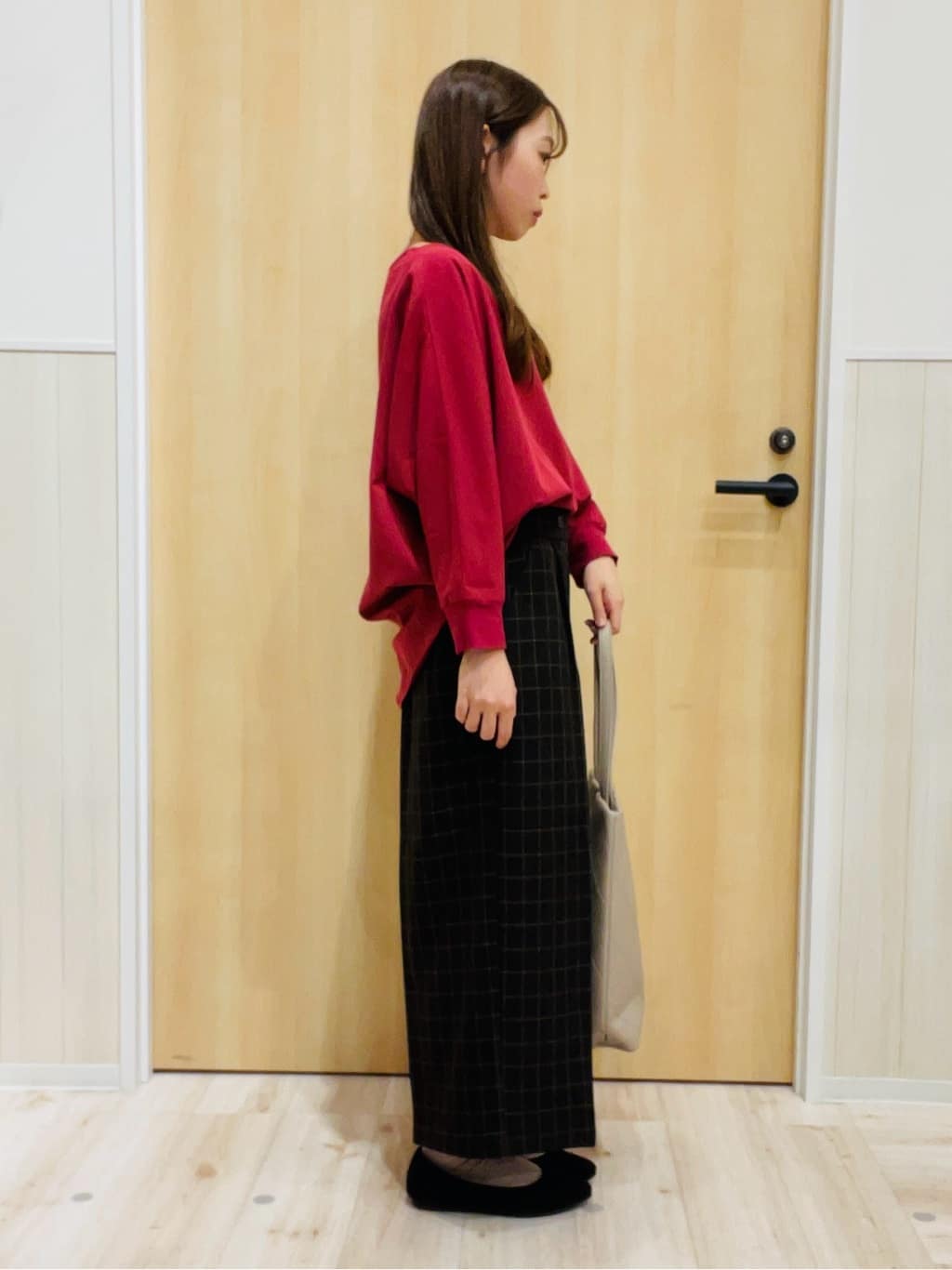 minamiさんの「SHOO･LA･RUE｜【高レビュー/洗濯後しわになりにくい】1枚でサマ見え 8分袖ドルマンブラウス」を使ったコーディネート