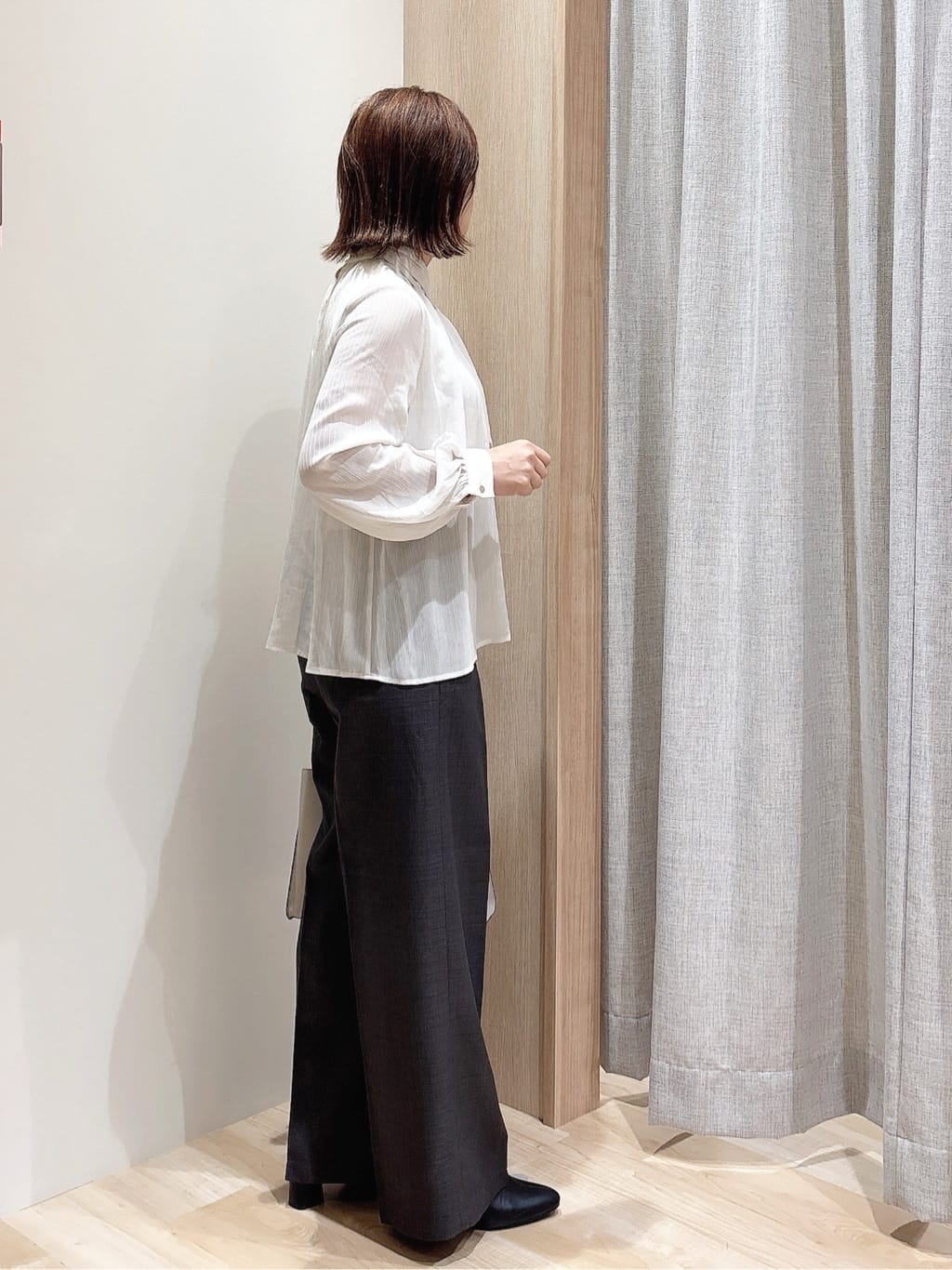 MIYUさんの「grove｜シアーストライプボウタイブラウス」を使ったコーディネート