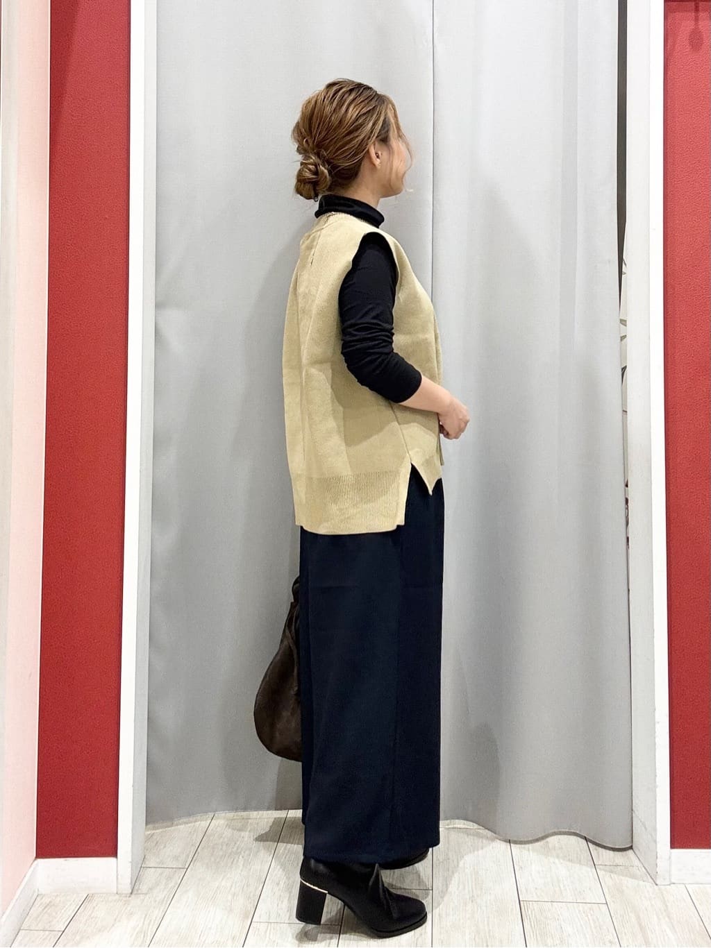shioさんの「SHOO･LA･RUE｜ウエストまわりをすっきり魅せる デザインガウチョパンツ」を使ったコーディネート