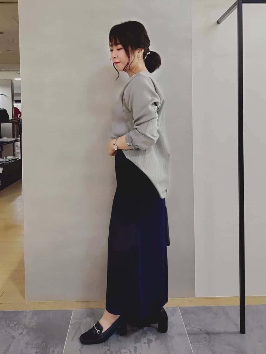 TOMOMIさんの「INDIVI｜パール調タッセルチャーム」を使ったコーディネート