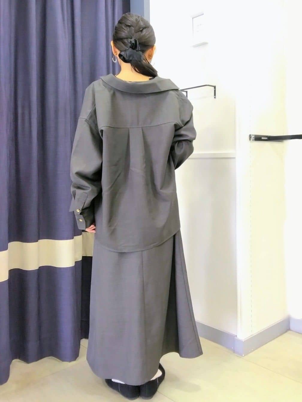 コマさんの「grove｜【カセット服/選べる着丈】洗濯機で洗えるオーバーシャツ」を使ったコーディネート