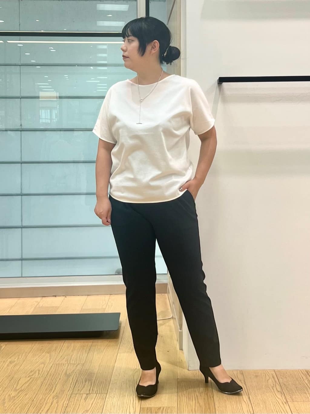 shimaさんの「INDIVI｜【体型カバー／清涼感】シアーオーバーシャツ」を使ったコーディネート