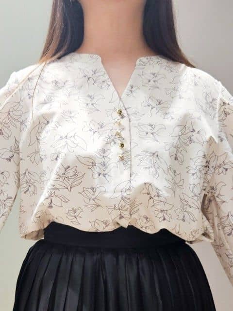 maiさんの「grove｜【洗える】ひらりとゆれる　上品プリーツスカート」を使ったコーディネート