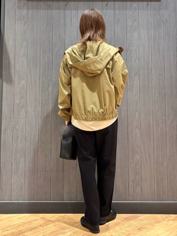 meiさんの「SHOO･LA･RUE｜【S-LL】インせず決まる 背中タック入り パフ袖トップス」を使ったコーディネート