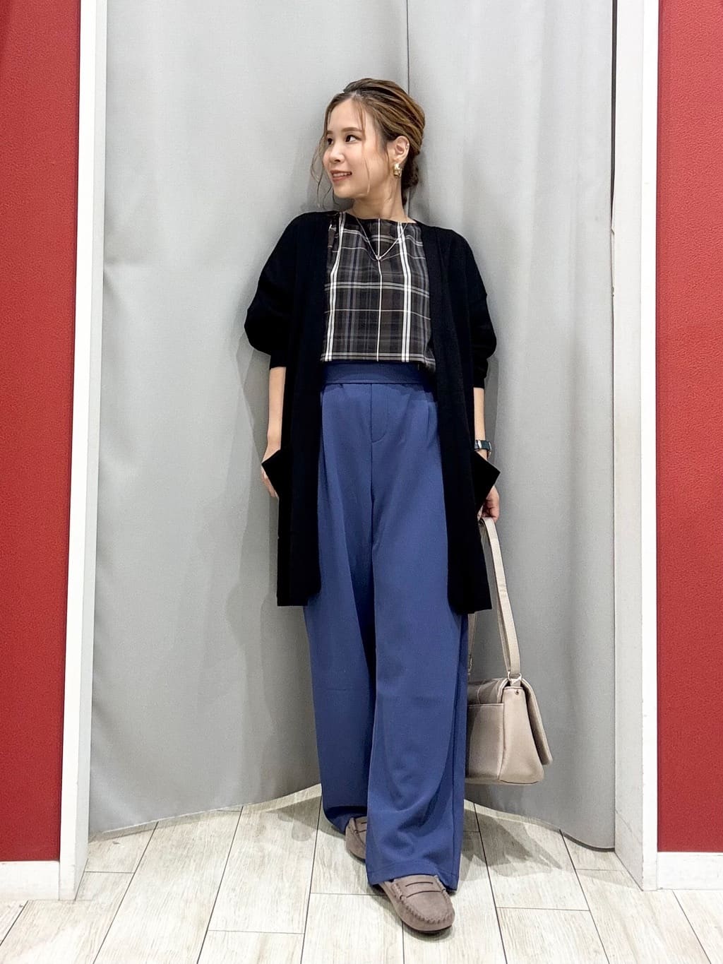 shioさんの「SHOO･LA･RUE｜【S-LL】美しく見せる ボートネックロンT」を使ったコーディネート