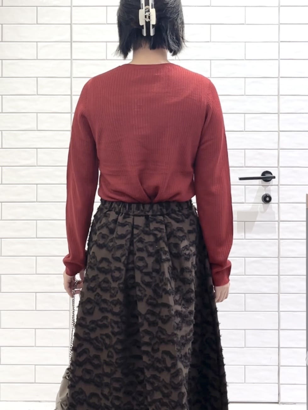 しおりさんの「OPAQUE.CLIP｜シアーリブニット【洗濯機OK】」を使ったコーディネート