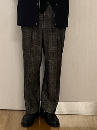 橋本さんの「DRESSTERIOR｜◆【セットアップ可】ループグレンチェック ワイドパンツ」を使ったコーディネート