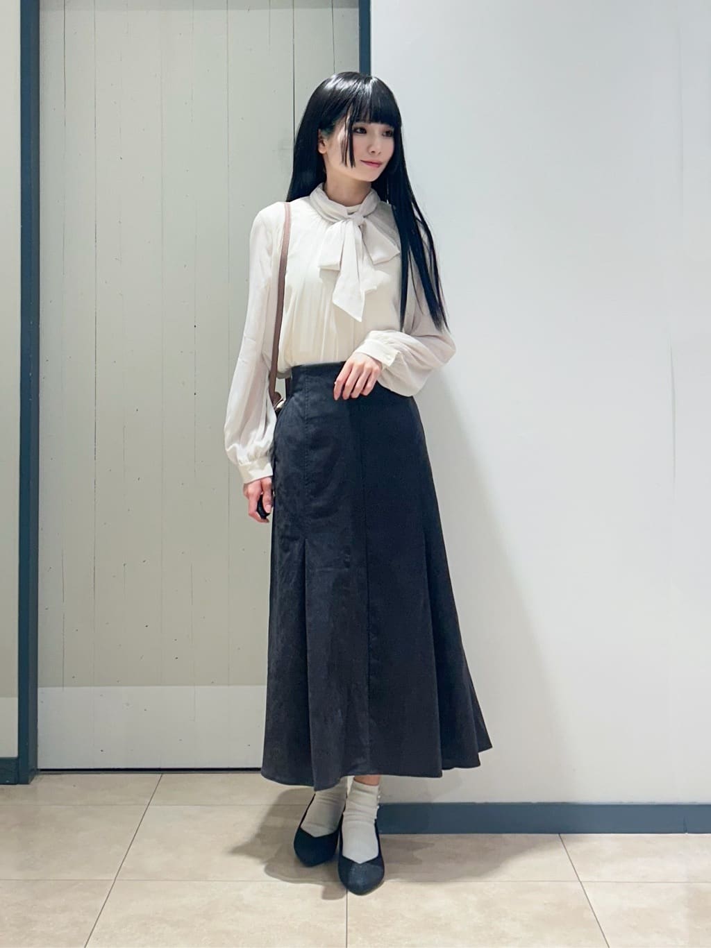 yukinoさんの「grove｜シアーストライプボウタイブラウス」を使ったコーディネート