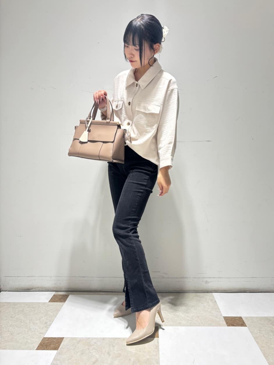 せらら⭐️さんの「ESPERANZA｜◆【晴雨兼用/12時間パンプス】約8.5cm　歩きやすくて疲れにくい」を使ったコーディネート