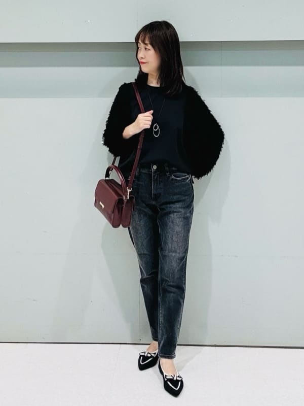 makiさんの「UNTITLED｜【丸首/Tシャツ風/短丈】シャギースリーブ ポンチカットソー」を使ったコーディネート