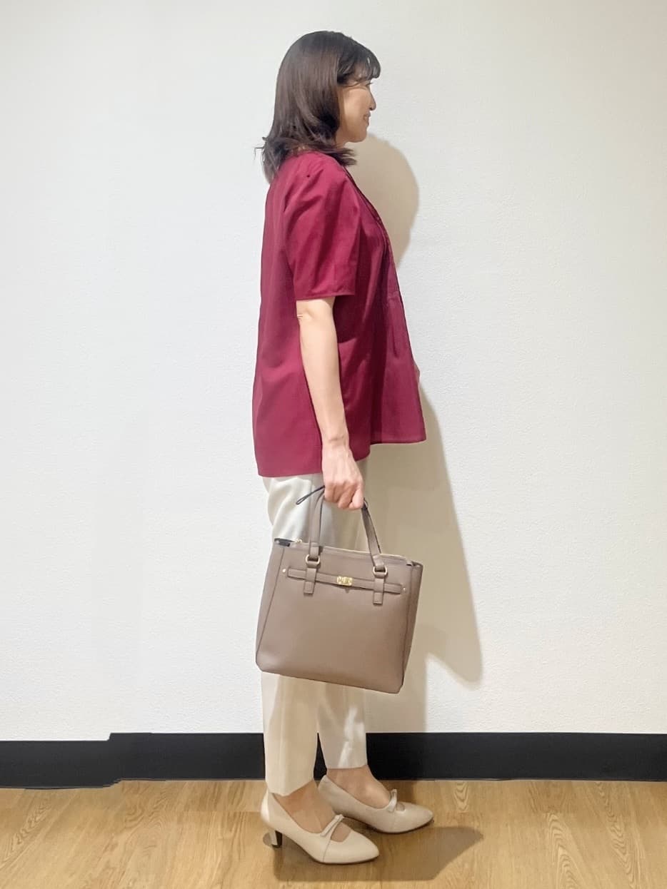ayaさんの「Reflect｜【マシンウォッシュ可／ウエストゴム仕様】キレイめリラクシーパンツ」を使ったコーディネート