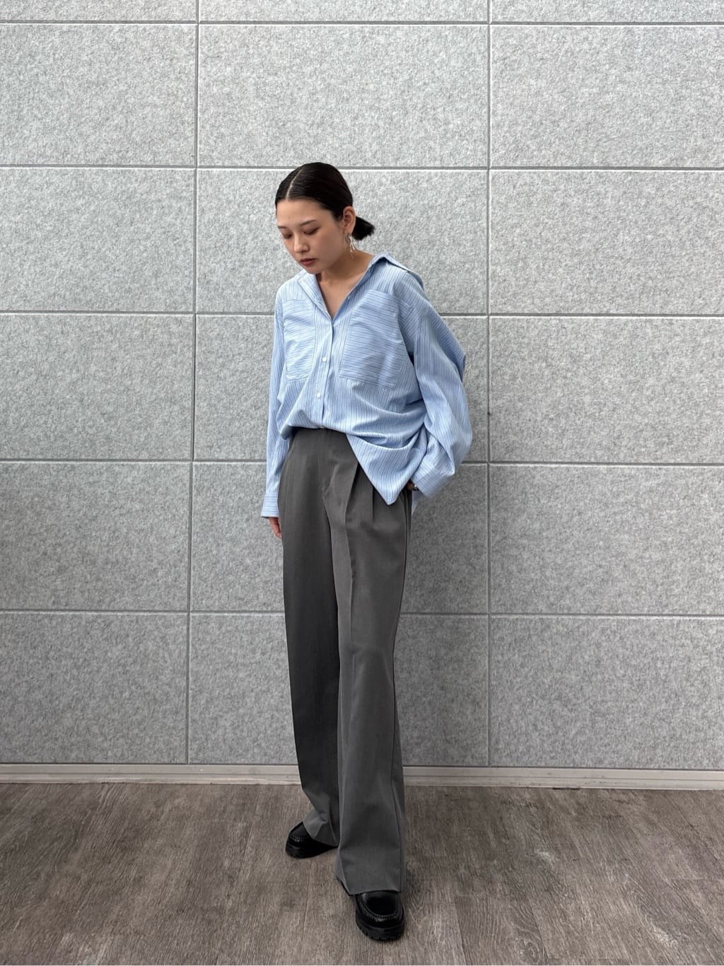 ayanoさんの「INDIVI｜Timeless｜モードスラックス」を使ったコーディネート